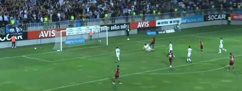 Tek şans bulması yetiyor! Aboubakar'dan klas gol