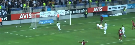 Tek şans bulması yetiyor! Aboubakar'dan klas gol