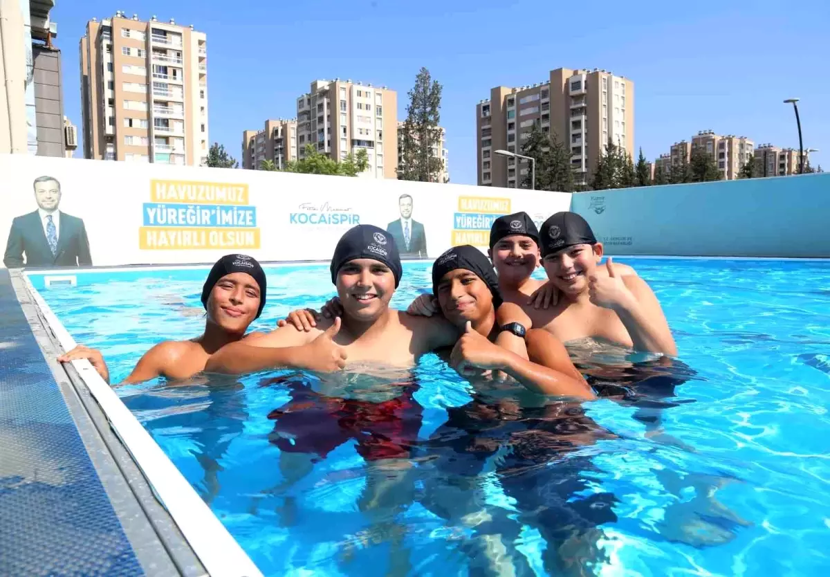 Yüreğir Belediyesi\'nden çocuklara ücretsiz yüzme kursu