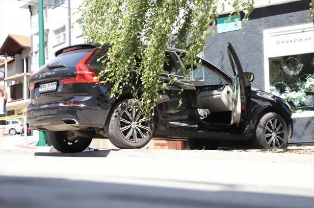 Bosna Hersek'te korkunç katliam