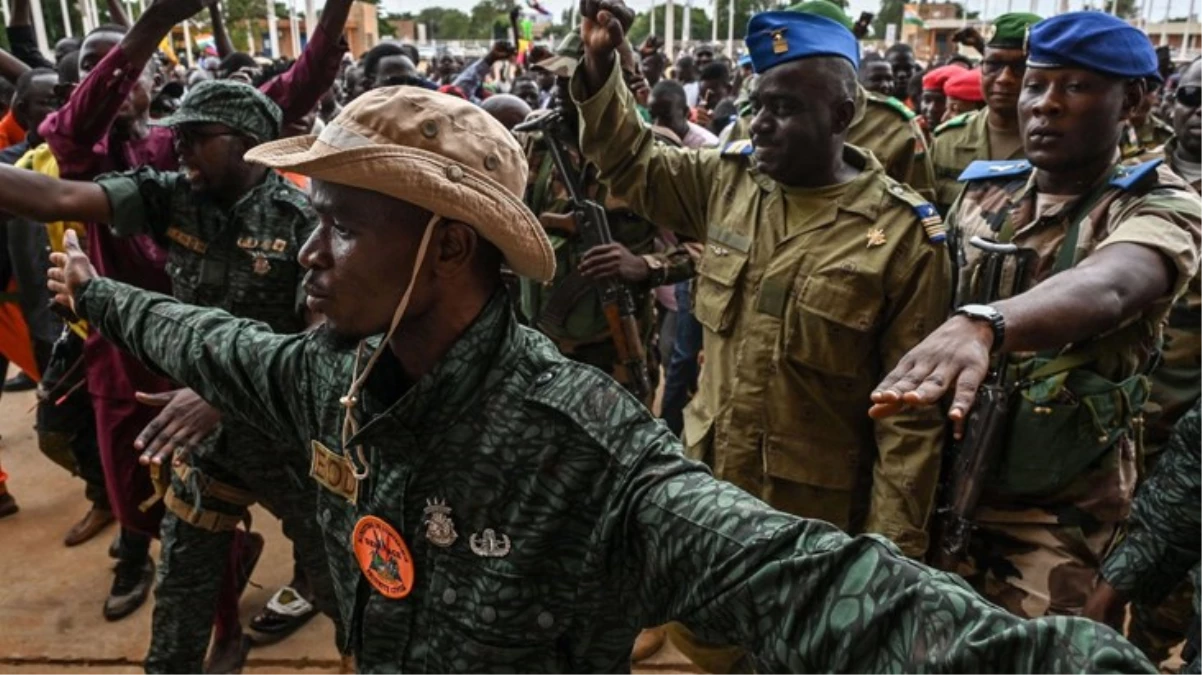 ECOWAS, Nijer\'e yönelik askeri müdahale kararını onayladı