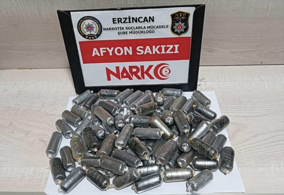 Erzincan\'da İran uyruklu 2 zanlı mide ve bağırsaklarında uyuşturucuyla yakalandı
