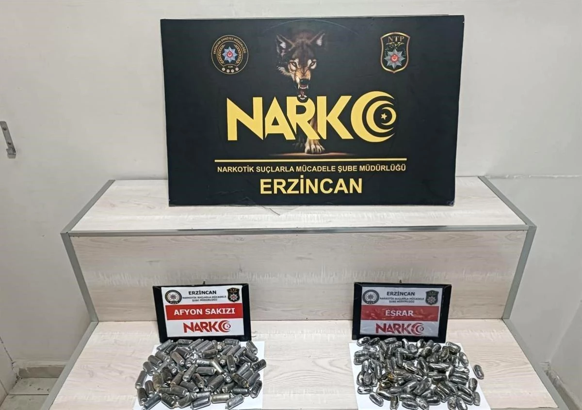 Erzincan\'da 2 Şüpheli Uyuşturucuyla Yakalandı