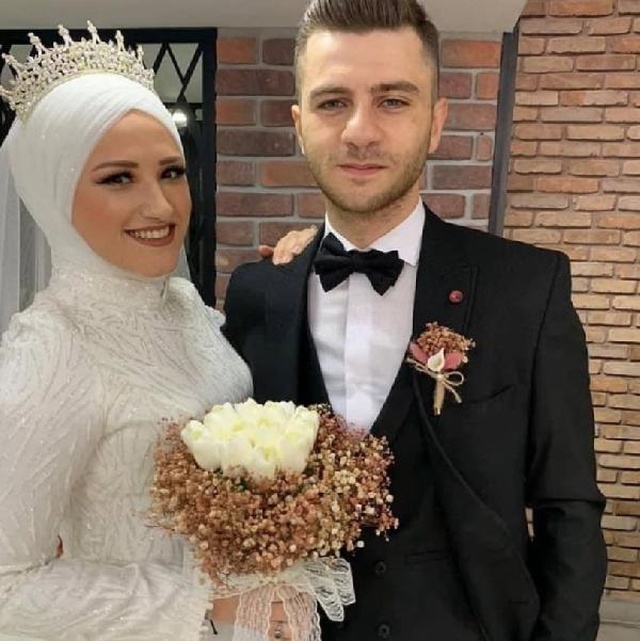 Eski eşinden biber gazı sıkarak kurtuldu! O anlar kamerada Eski eşinden biber gazı sıkarak kurtuldu! O anlar kamerada