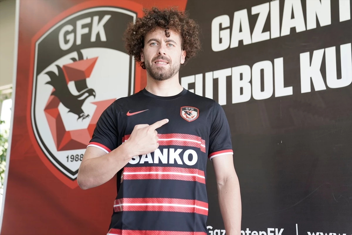 Gaziantep FK, Ogün Özçiçek\'i kiralık olarak kadrosuna kattı