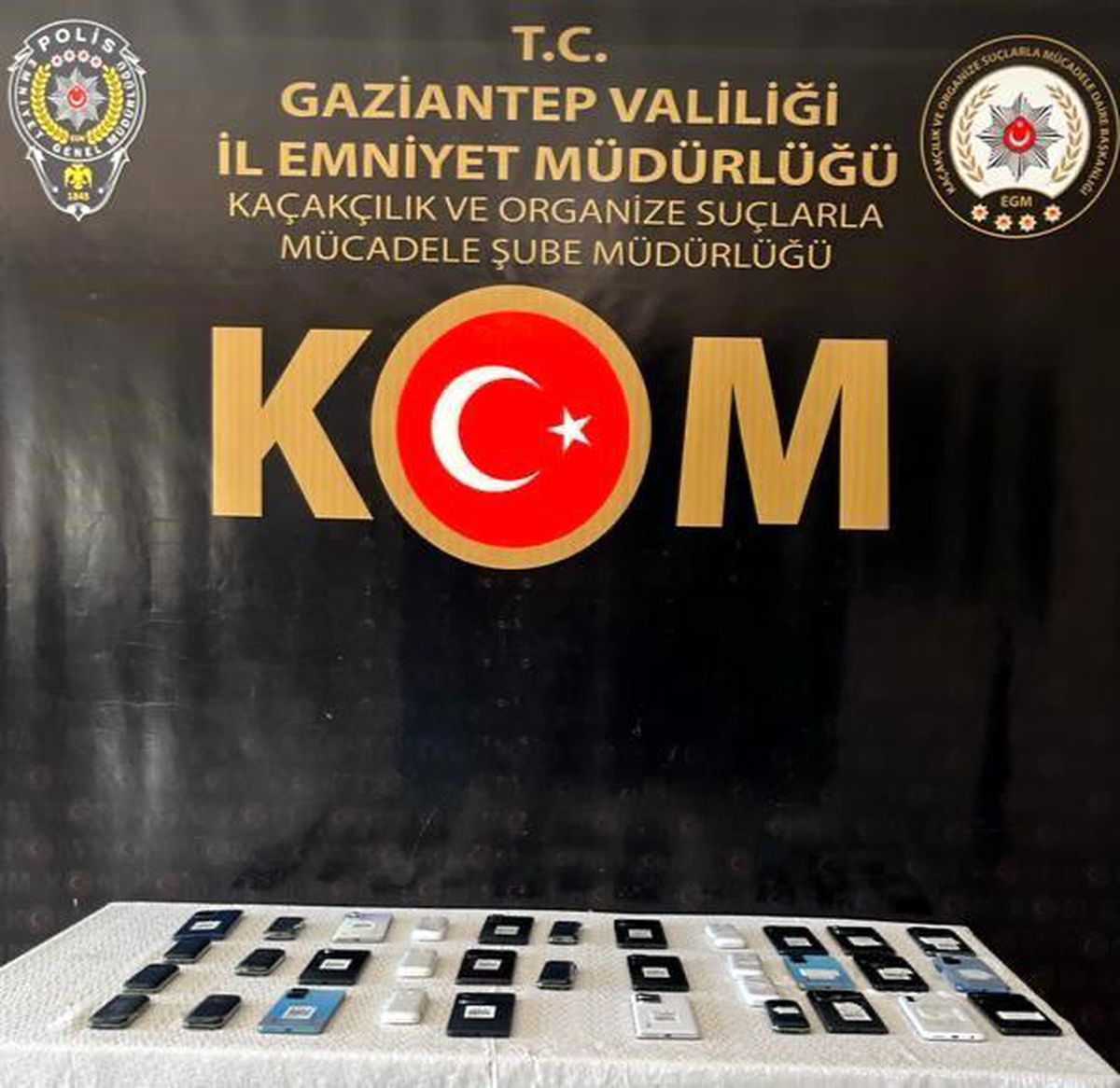 Gaziantep\'te 34 adet gümrük kaçağı cep telefonu ele geçirildi