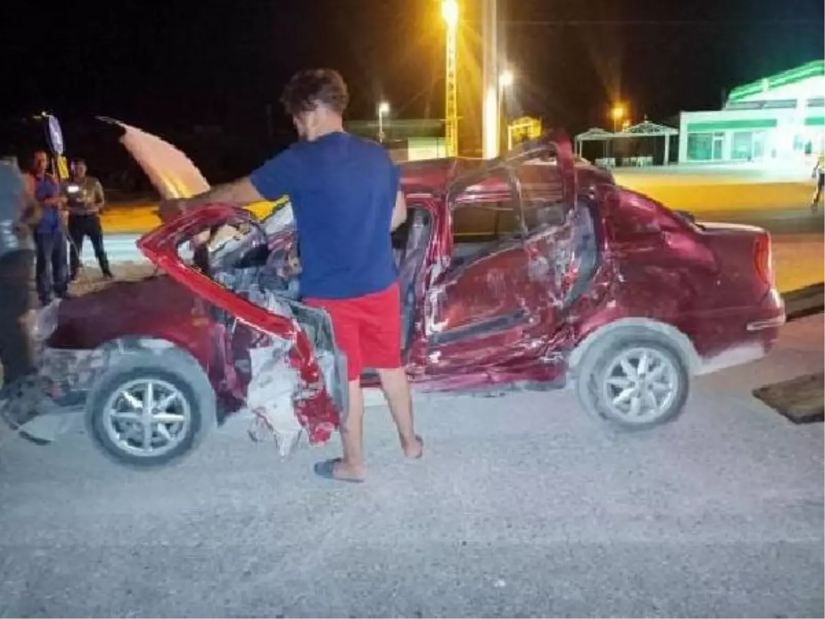 Kırşehir'de Kamyonla Çarpışan Otomobilin Sürücüsü Hayatını Kaybetti