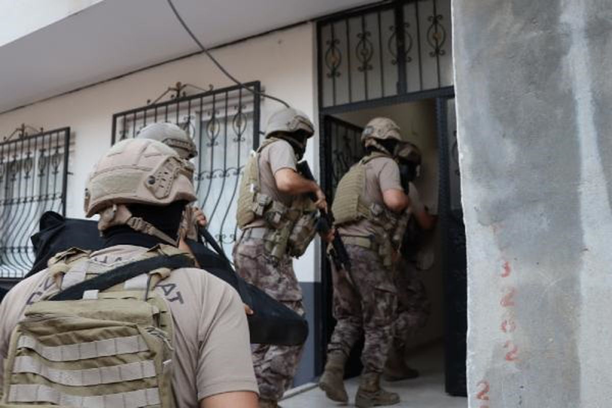 Mersin\'de PKK Operasyonu: 9 Kişi Yakalandı