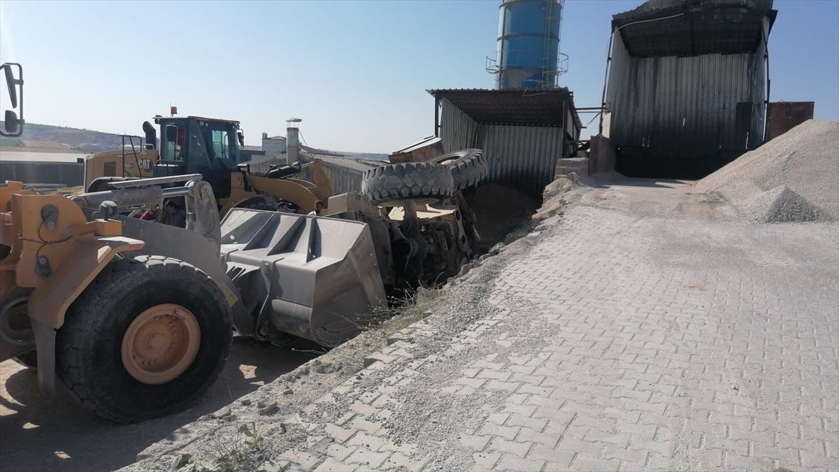 Nevşehir\'de İş Makinesi Devrildi, Operatör Hayatını Kaybetti