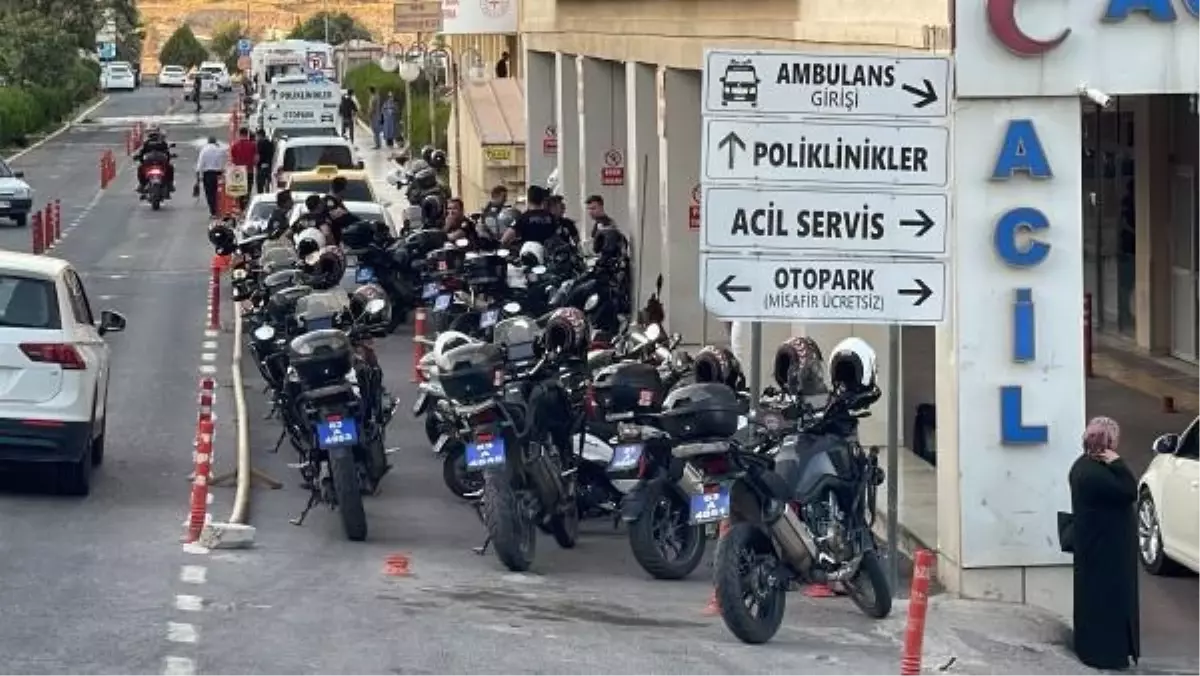 Şanlıurfa\'da Motosikletli Yunus Ekibi Kaza Geçirdi