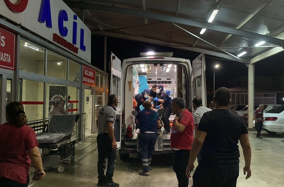 Adana\'nın Kozan ilçesinde kaza: 1 ölü, 5 yaralı