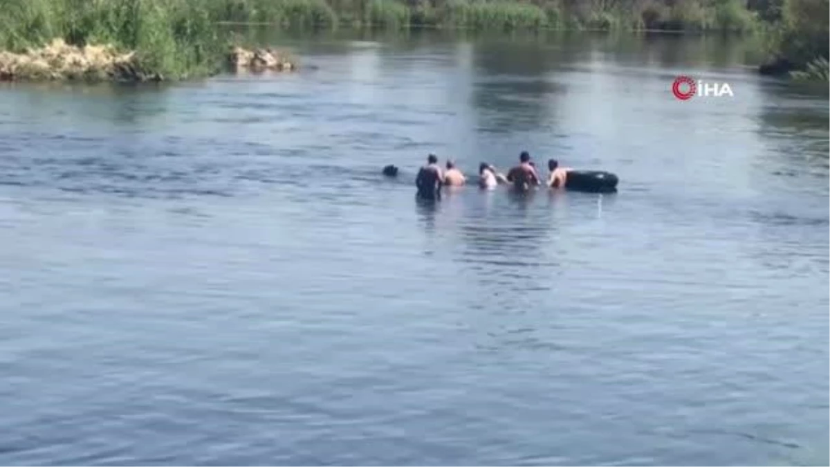 Gaziantep\'te Fırat Nehri\'nde kaybolan çocuğun cansız bedeni bulundu