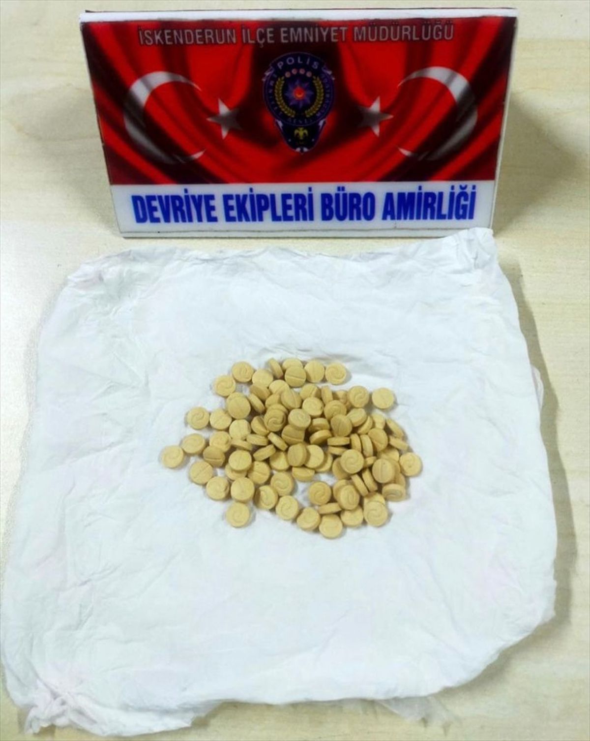 İskenderun\'da 92 uyuşturucu hap ele geçirildi
