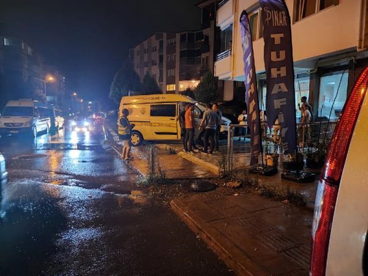 Ordu\'da markete giderken evine dönen genç kız bıçaklandı