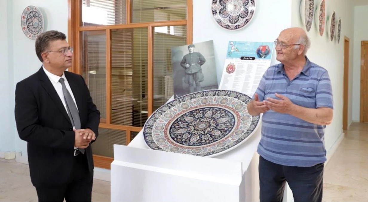 DPÜ Rektörü Prof. Dr. Süleyman Kızıltoprak, UNESCO Yaşayan Kültür Hazinesi ödülü sahibi çini ustası Hamza Üstünkaya ile buluştu