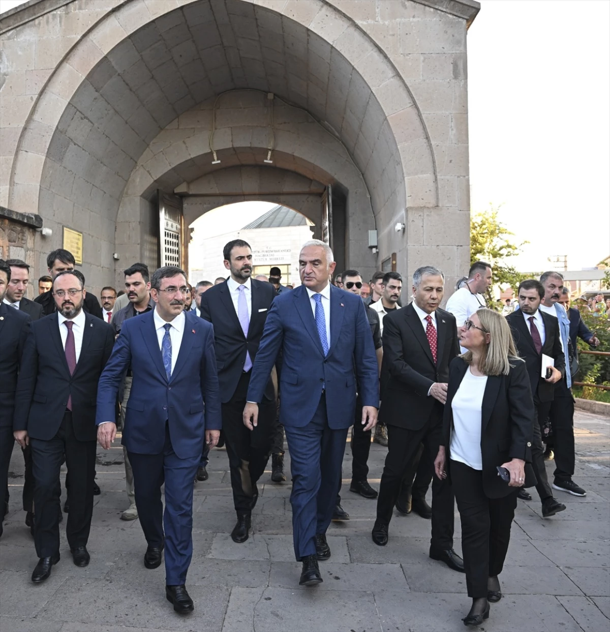 Kültür ve Turizm Bakanı Mehmet Nuri Ersoy, Hacı Bektaş-ı Veli Anma Yılı Etkinliği\'ne katıldı