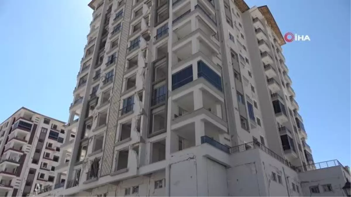 Malatyalı depremzedeler yıkım firmaları ile mağduriyet yaşıyor