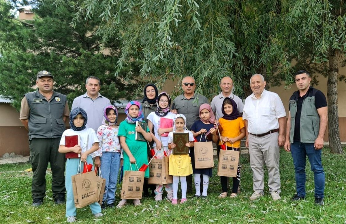Erzurum Orman Bölge Müdürü Yaz Kur\'an Kursu Öğrencilerini Ziyaret Etti