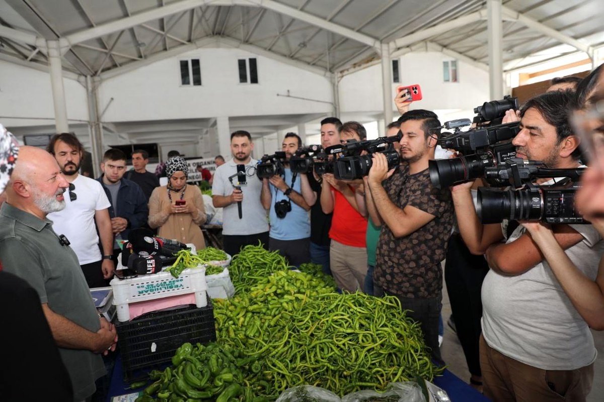 Kocasinan Belediyesi Öncülüğünde Yüzde 100 Ekolojik Pazar Açıldı