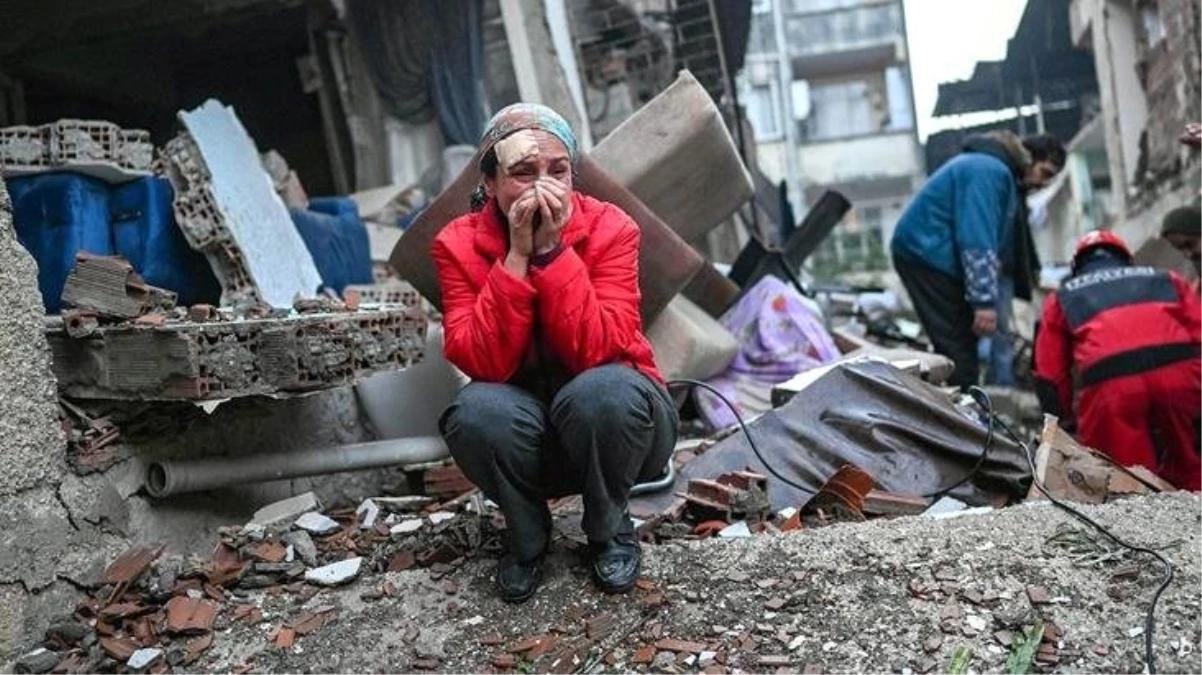 Depremde 137 kişinin can verdiği 2 bina, ruhsatsız ve kaçak çıktı 