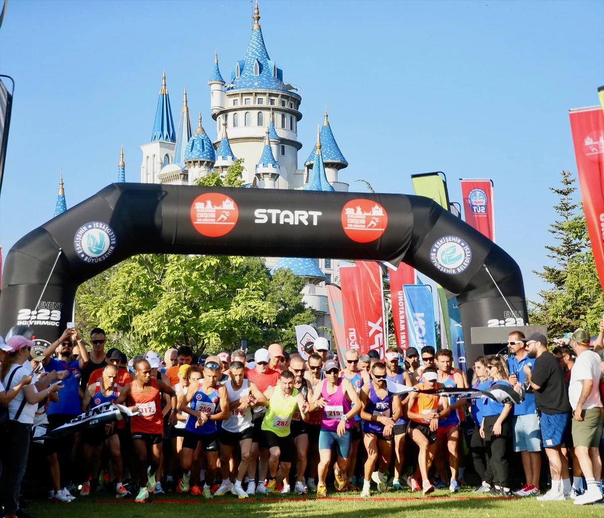 Eskişehir Yarı Maratonu ve Spor Festivali\'nde Yarışlar Tamamlandı