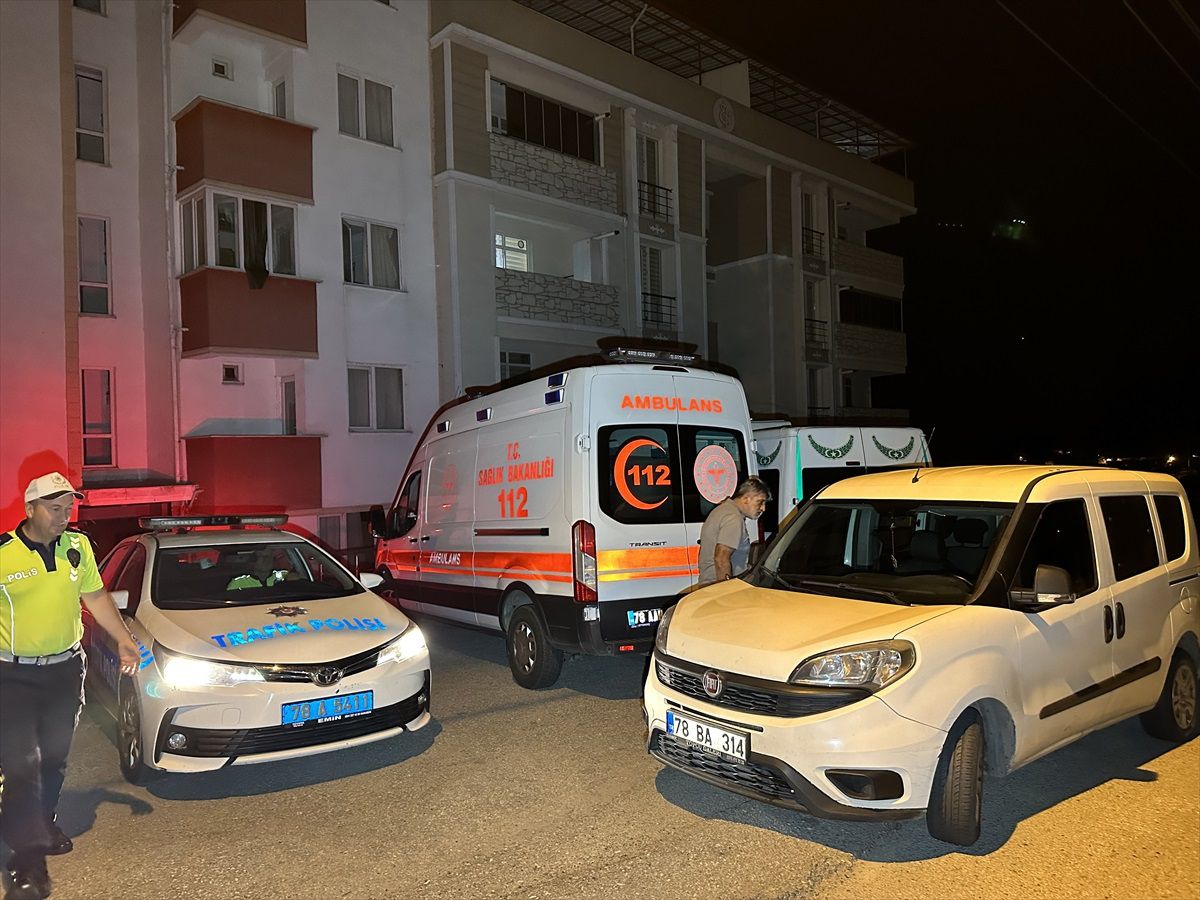 Karabük\'te bir kişi evinde ölü bulundu
