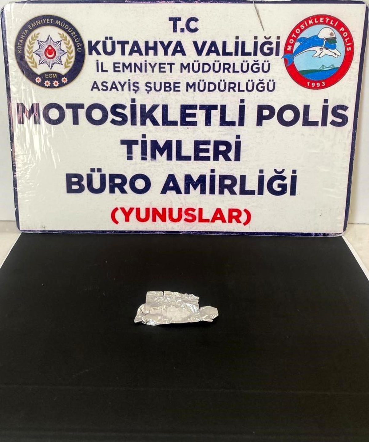 Kütahya\'da Motosikletli Polis Timlerince Metamfetamin Ele Geçirildi