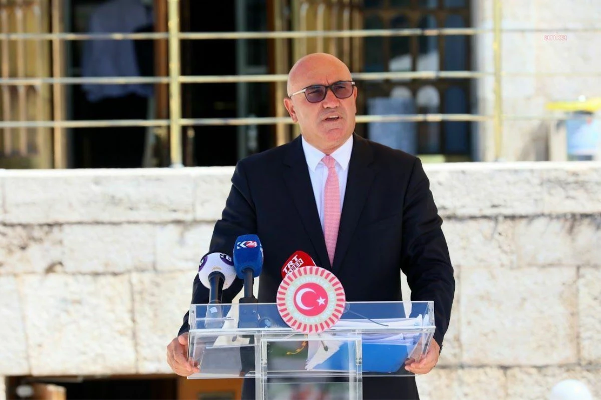 CHP Milletvekili Mahmut Tanal, Sanayi ve Teknoloji Bakanı\'nın yanıtında AKP\'li vekil ve belediye başkanının \'sanayi arsası kıyağı\' iddiasını doğruladığını belirtti