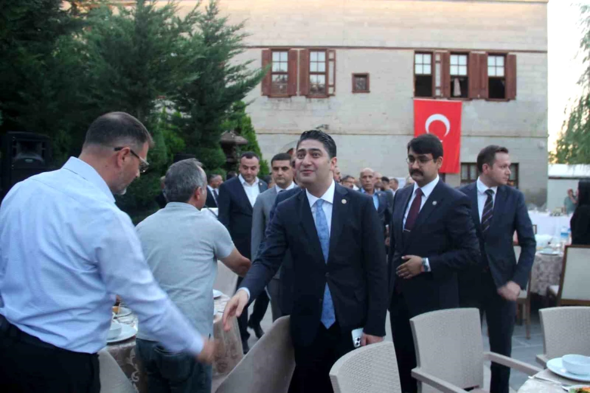 MHP\'li Özdemir: "Bazı ilçelerimizde değişim olacaktır"