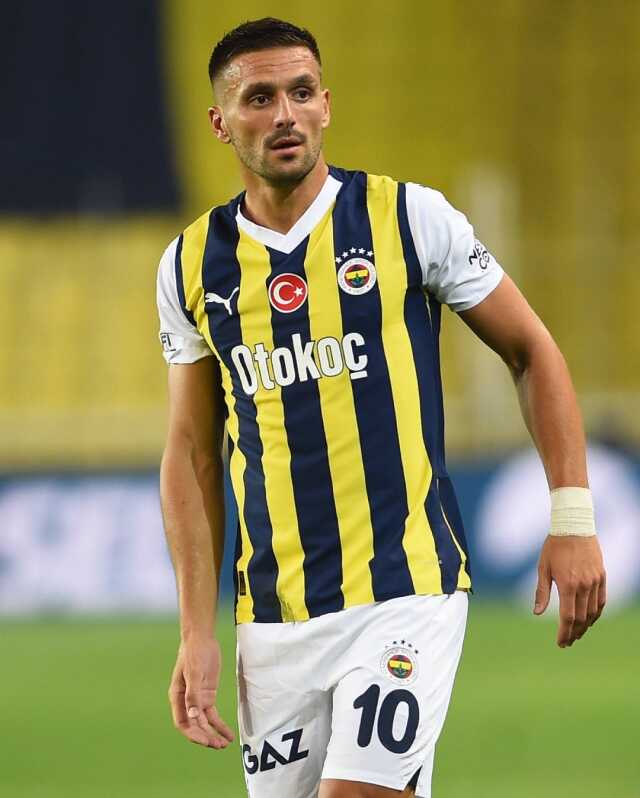 Son Dakika: Süper Lig'in ilk haftasında Fenerbahçe, sahasında Gaziantep FK'yı 2-1 mağlup etti Son Dakika: Süper Lig'in ilk haftasında Fenerbahçe, sahasında Gaziantep FK'yı 2-1 mağlup etti