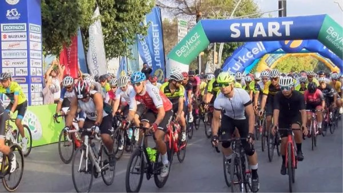 Yol Bisiklet Yarışı Bakan Osman Aşkın Bak\'ın startı ile koşuldu