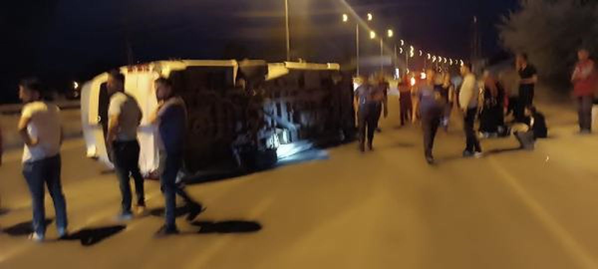 Ağrı'da Otomobil ile Minibüs Çarpıştı: 5 Aylık Bebek Hayatını Kaybetti, 16 Kişi Yaralandı