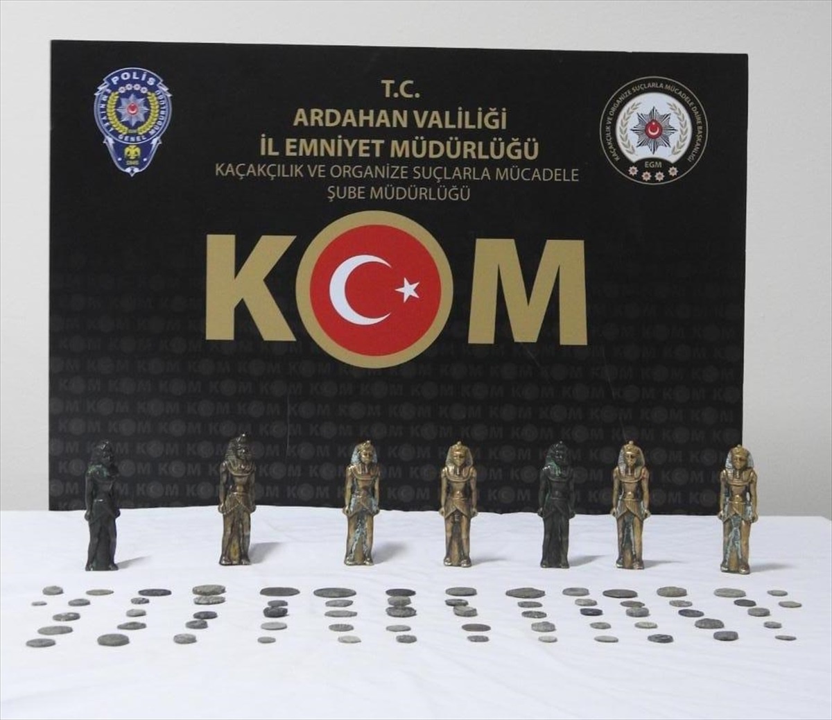 Ardahan\'da Kaçak Kazı Yapan 9 Şüpheliden 3\'ü Tutuklandı