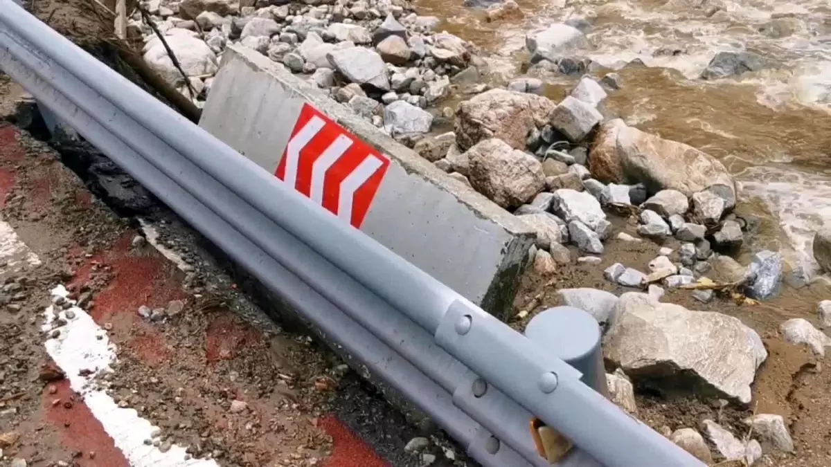 Çin\'in Xi\'an kentindeki çamur selinde can kaybı 21\'e yükseldi