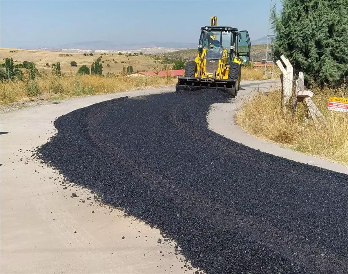 Ankara\'nın Güdül ilçesinde asfaltlama ve yol bakım çalışması gerçekleştirildi