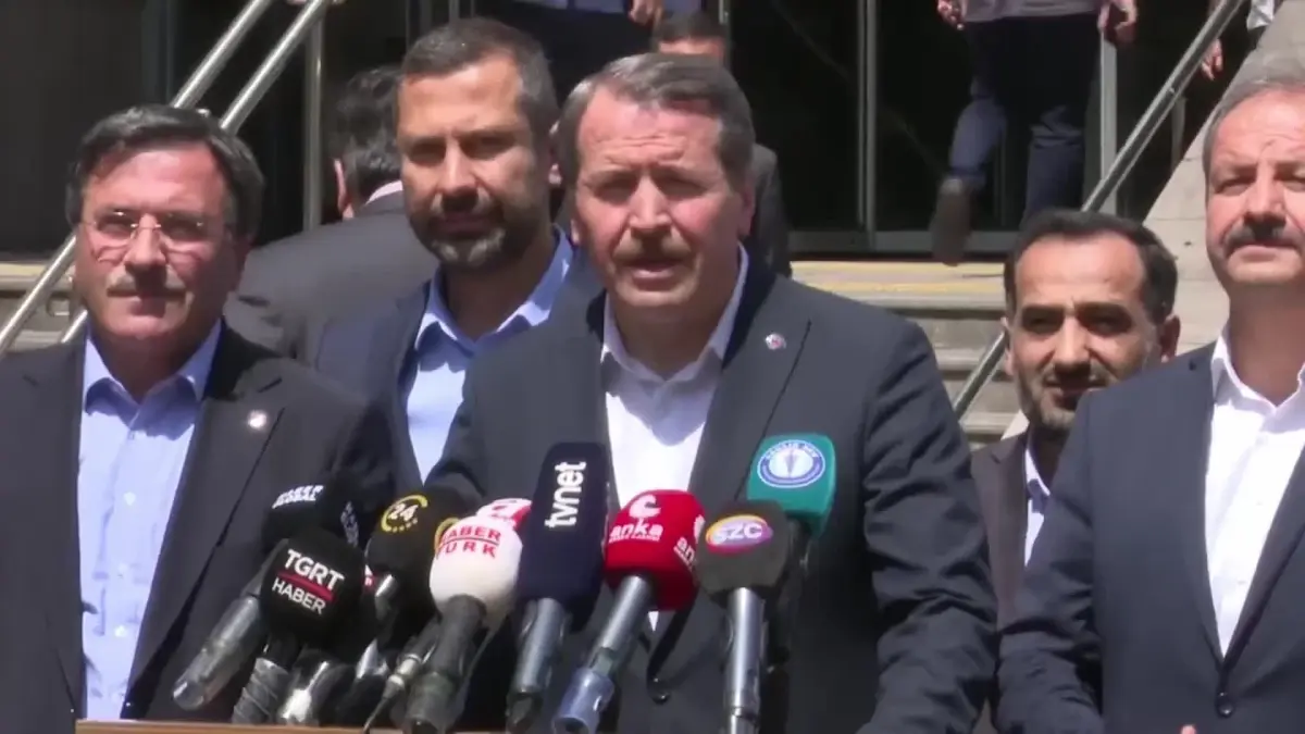 Memur ve memur emeklilerinin mali ve sosyal hakları için zam teklifi bekleniyor