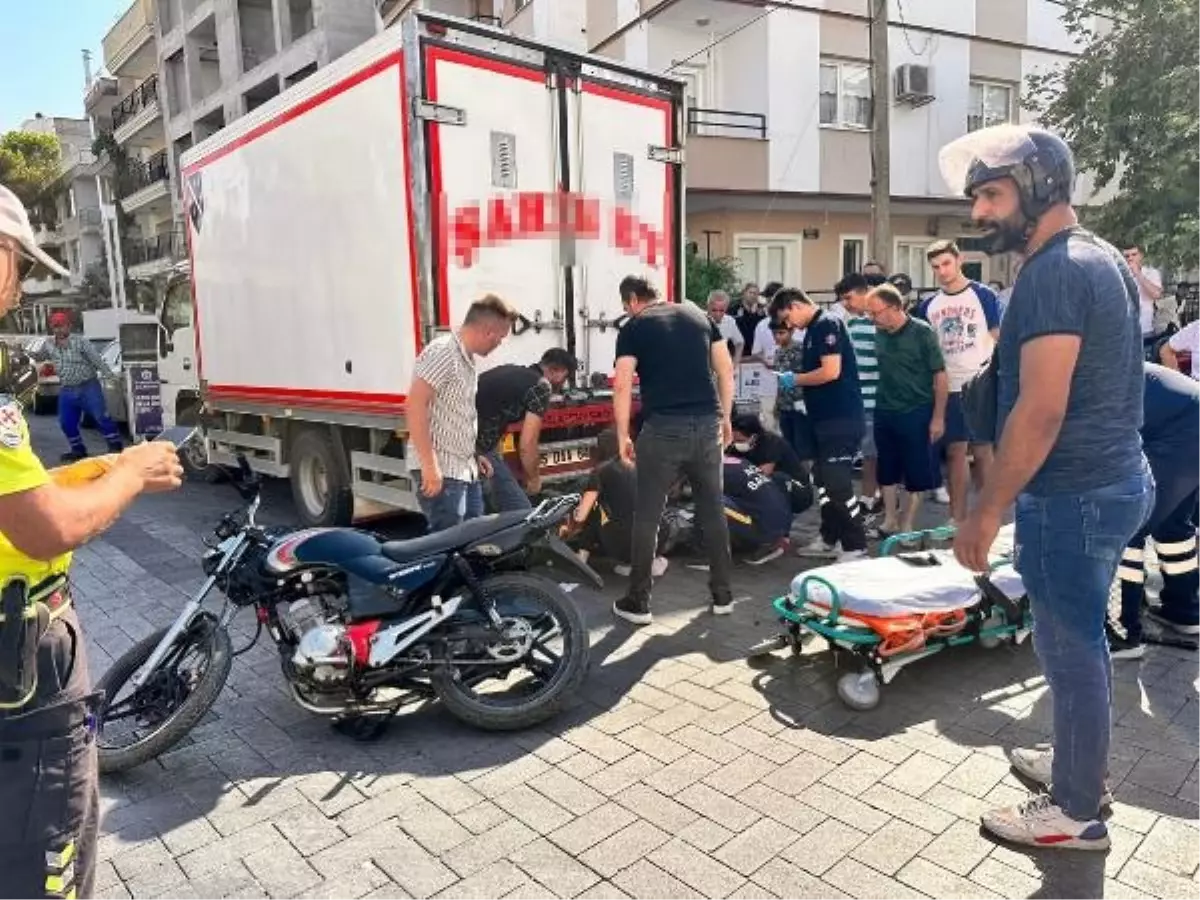Turgutlu'da motosikletler çarpıştı: 2 yaralı