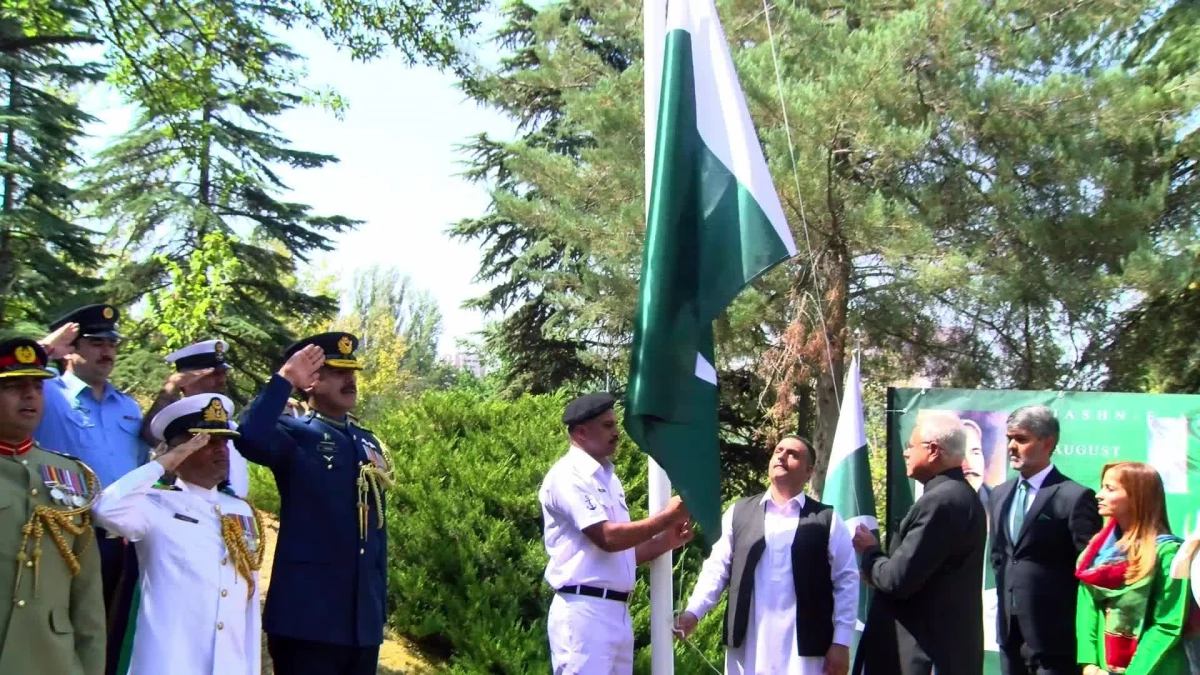 Pakistan\'ın 76\'ncı Bağımsızlık Günü Büyükelçilik\'te Kutlandı