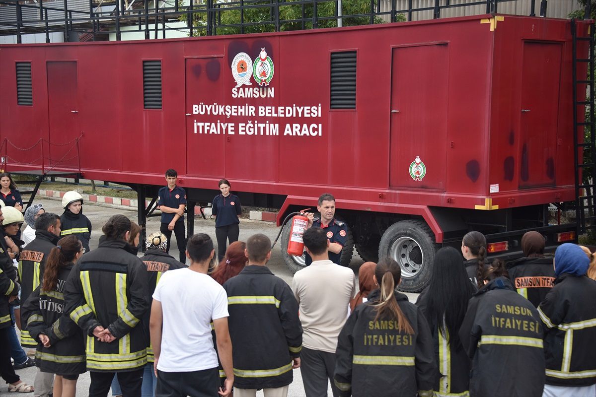 Samsun\'da AFAD Gönüllülerine Yangına Müdahale Eğitimi Verildi