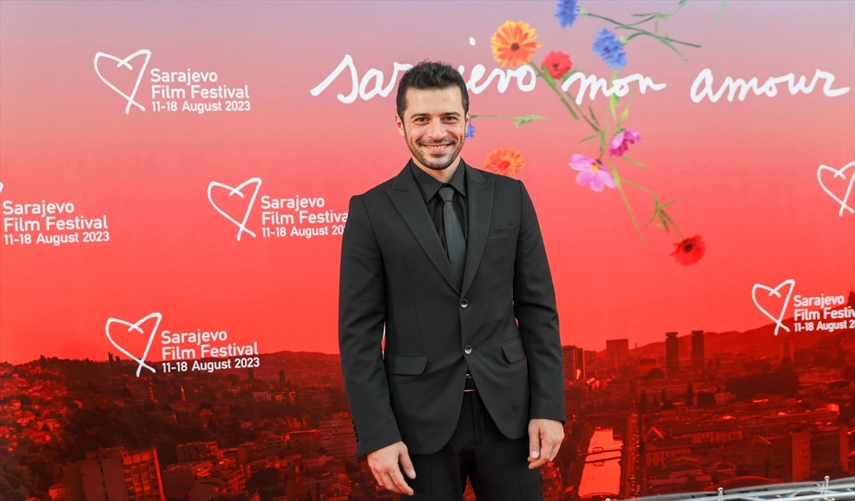 Türk Yönetmen Murat Pay\'ın Belgeseli \'Hep 33 Yaşında\' Saraybosna Film Festivali\'nde Prömiyer Yaptı