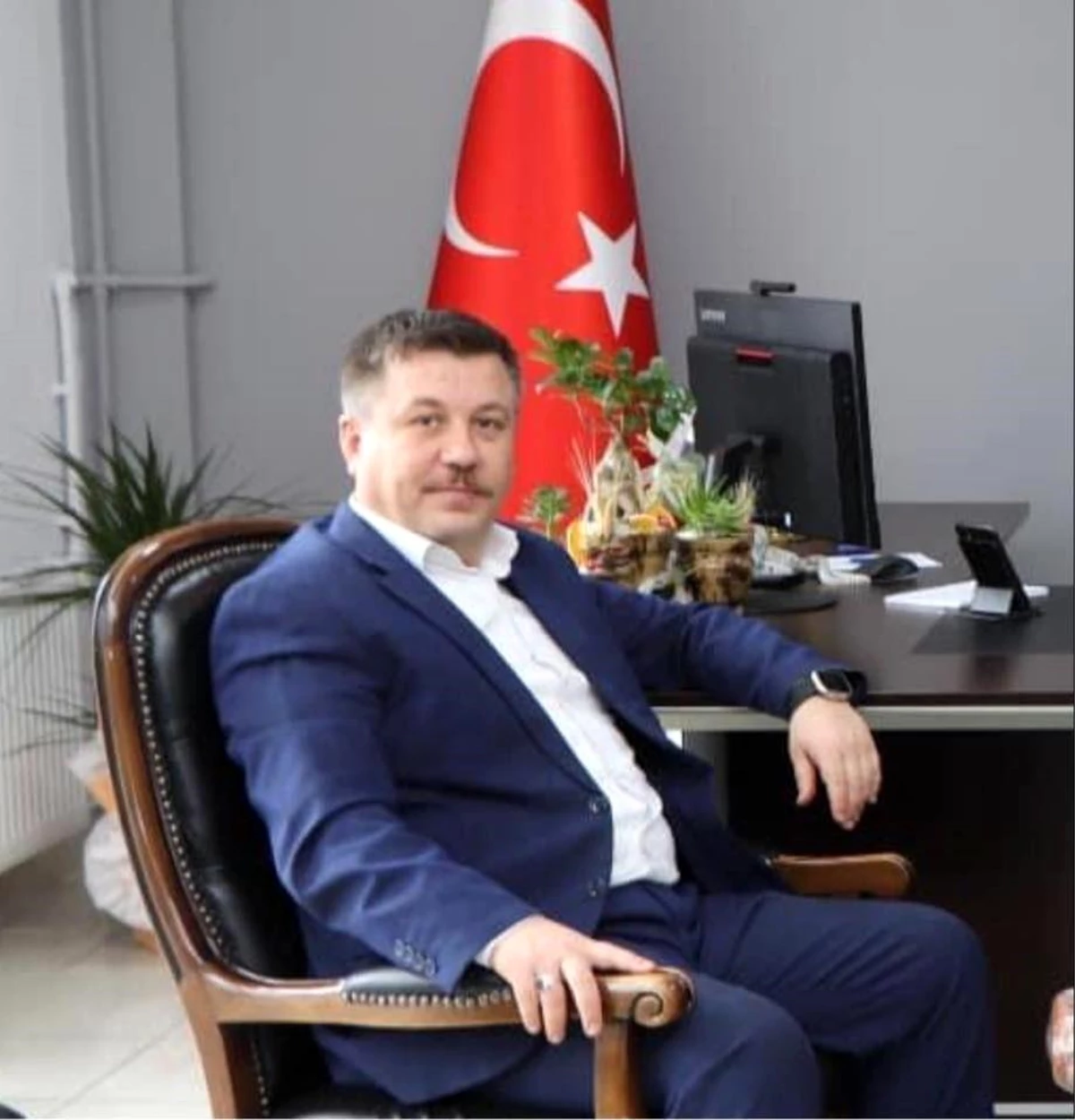 AK Parti Emet İlçe Başkanı Süleyman Ciner, \'affını isteyerek\' görevinden istifa etti
