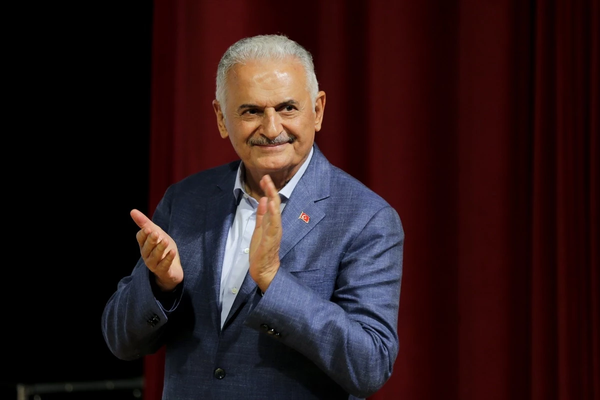 AK Parti Genel Başkanvekili Yıldırım, Antalya\'da partililerle buluştu Açıklaması