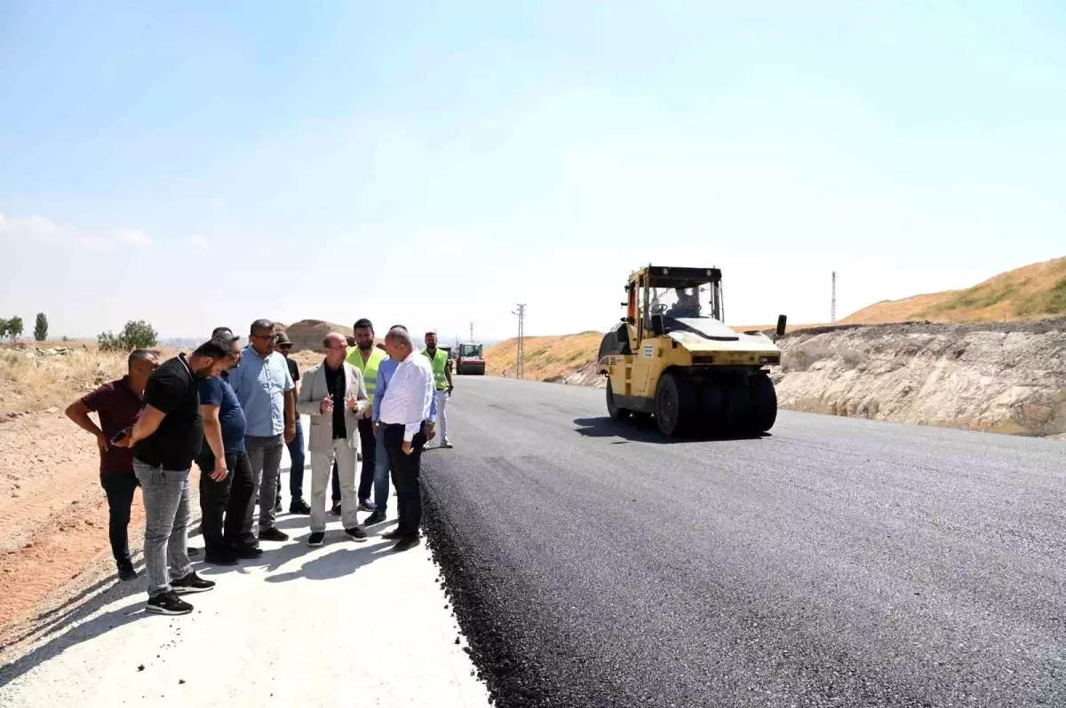 Selçuklu Belediyesi Altyapı ve Sıcak Asfalt Çalışmalarına Devam Ediyor