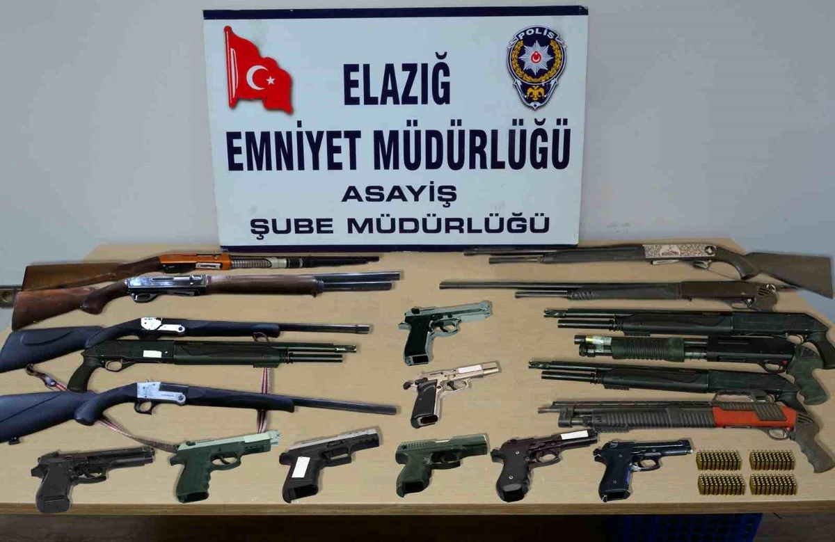 Elazığ\'da Asayiş ve Şok Uygulamalarında 22 Şüpheli Tutuklandı
