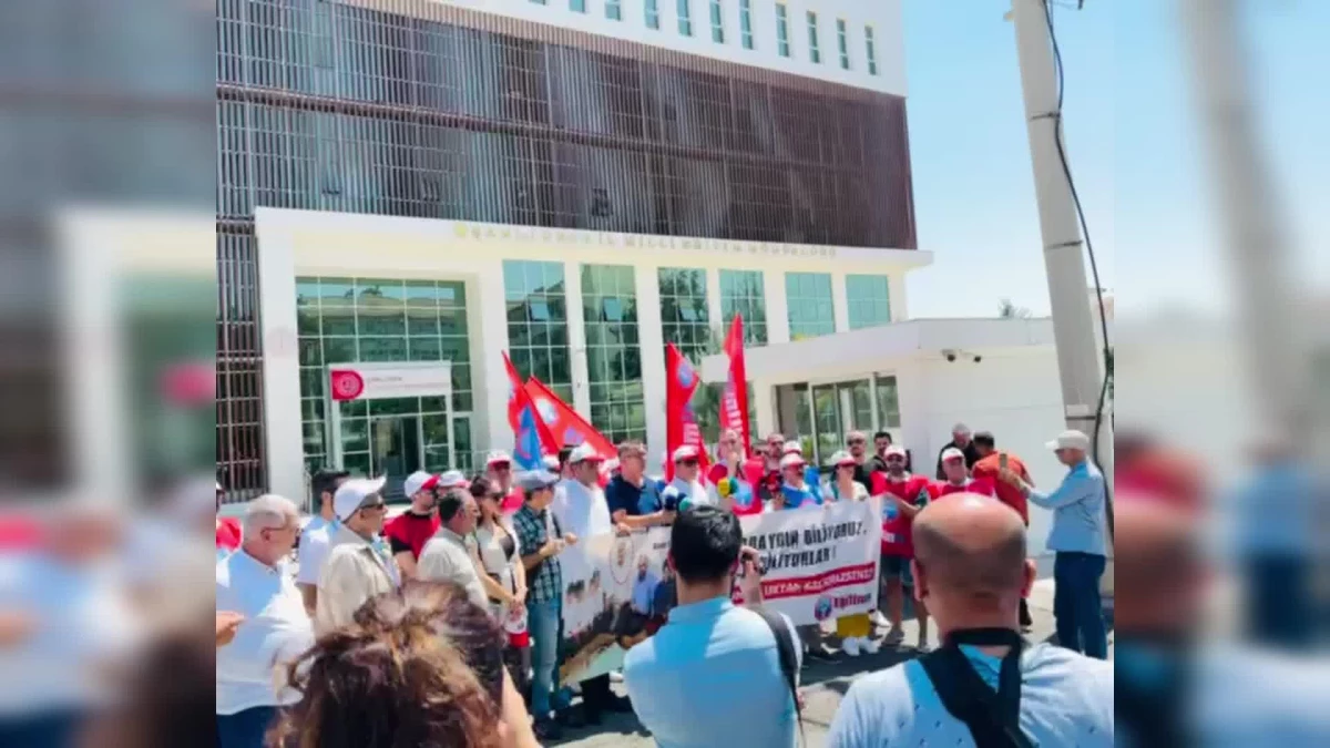 Kadem Özbay: "Asım Sultanoğlu\'nun Yeri Müdürlük Makamı Değil Sanık Sandalyesidir.