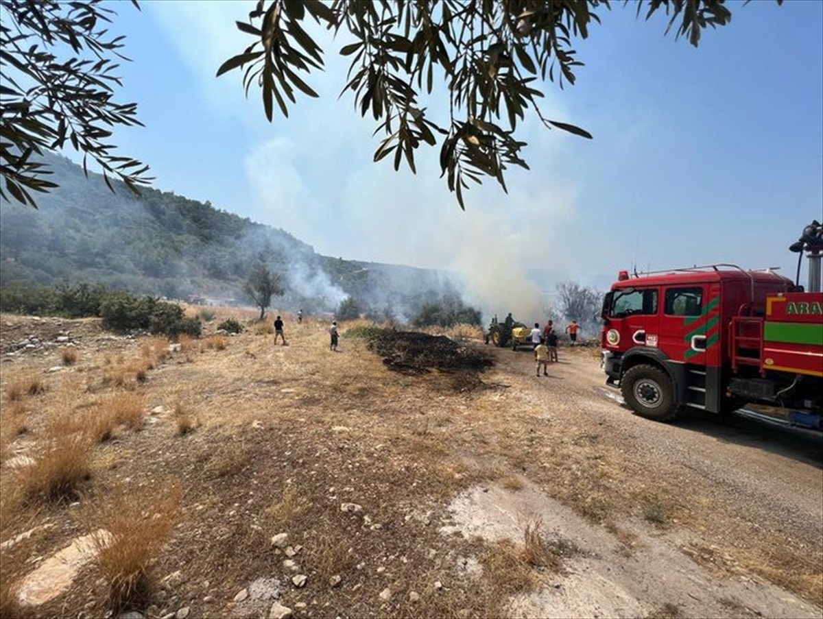 Kaş\'ta çıkan yangın kontrol altına alındı
