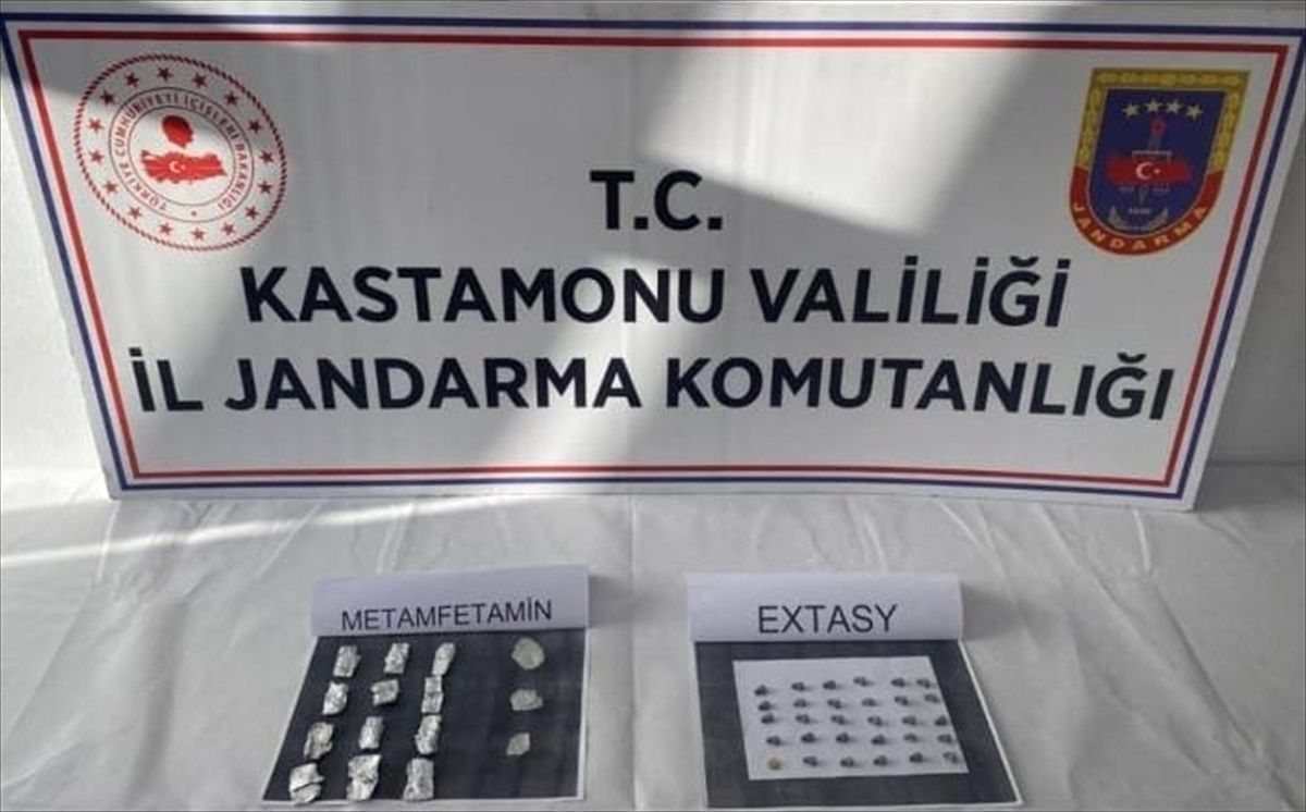 Kastamonu\'da Uyuşturucu Operasyonu: 2 Kişi Gözaltına Alındı