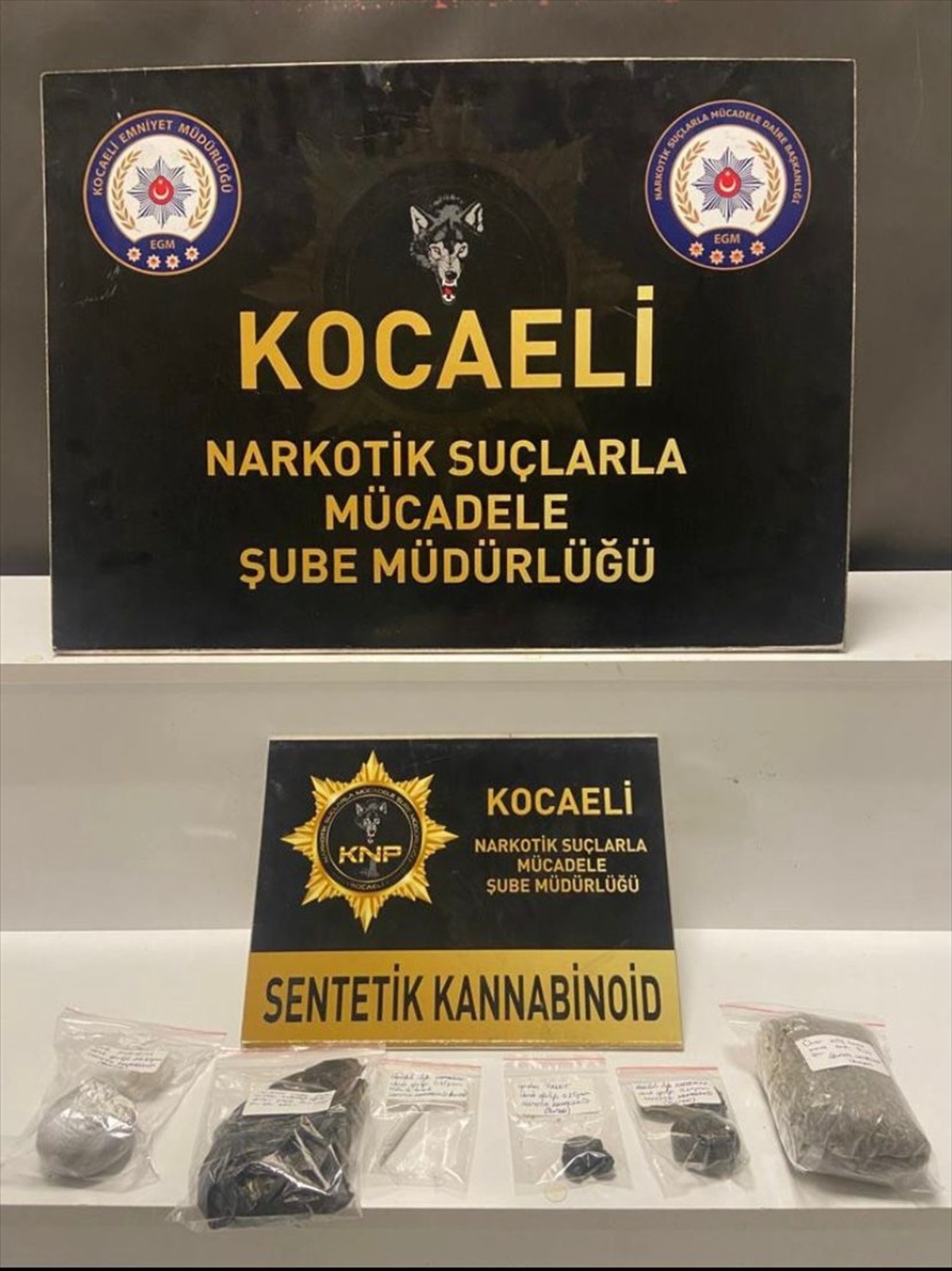 Kocaeli\'de Uyuşturucu Operasyonunda 2 Şüpheli Tutuklandı