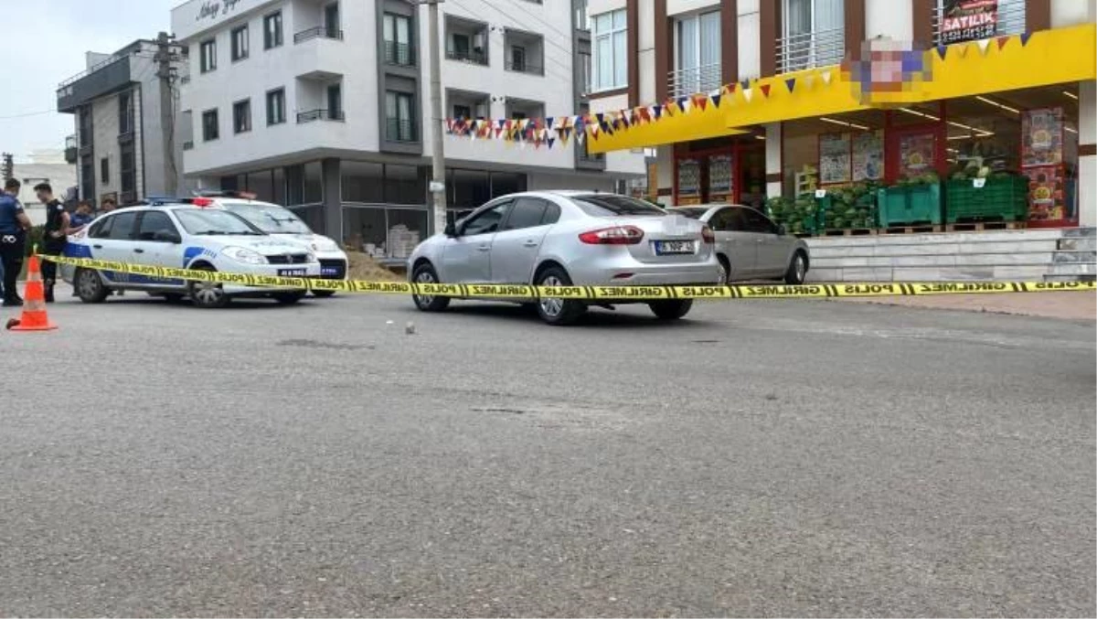 Gebze\'de markete silahlı saldırı: Bir kişi yaralandı