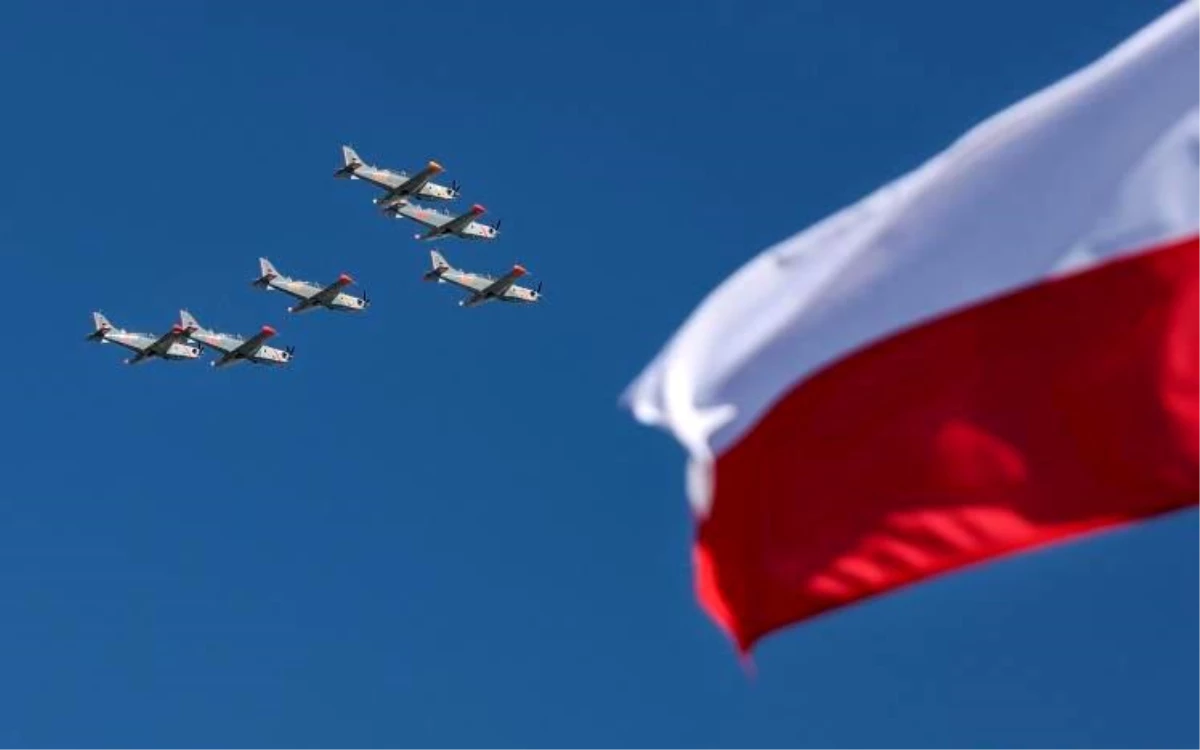 Polonya\'da Silahlı Kuvvetler Bayramı Kutlamaları